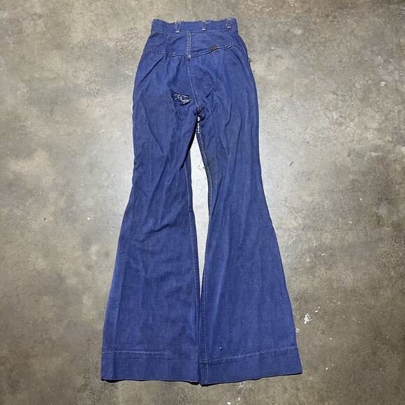 Vintage 60s Wrangler Dark Wash Bell Bottom Jeans 22x32 - Picture 8 of 11